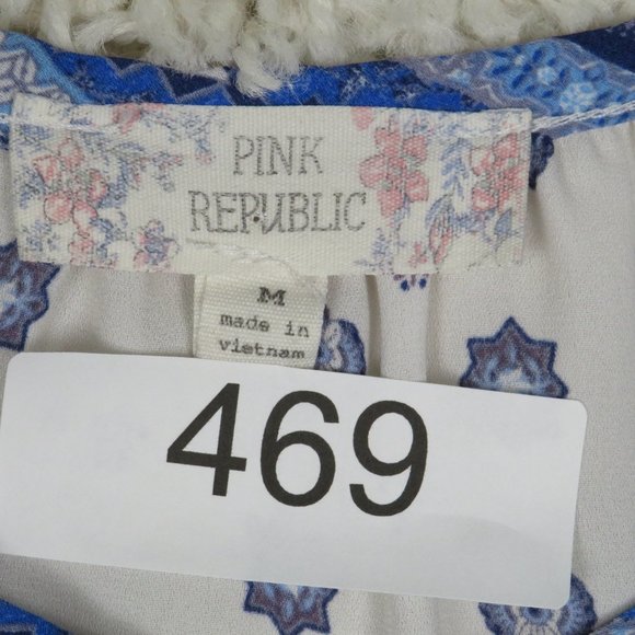 Pink Republic* Women's Camisole Sleeveless Split Neck Curved Hem Blouse~ Medium - Picture 7 of 11